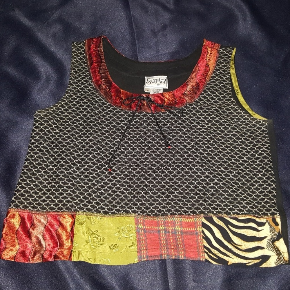 SZ MEDIUM SURYA CROP TOP MOSAIC OF DESIGNS